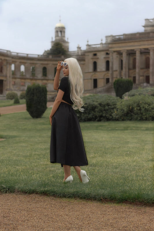black long skirt